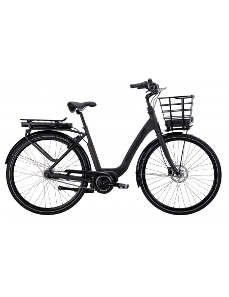 Crescent Elora, Elassisterad City 977