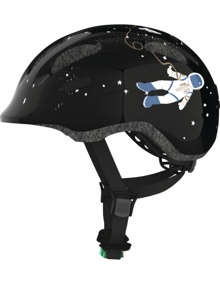Hjälm smiley 2.0 50-55 cm svart med rymd motiv grönt spänne abus