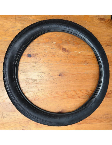 Däck 20x2 (54-428) för transporthjul svart trelleborg original